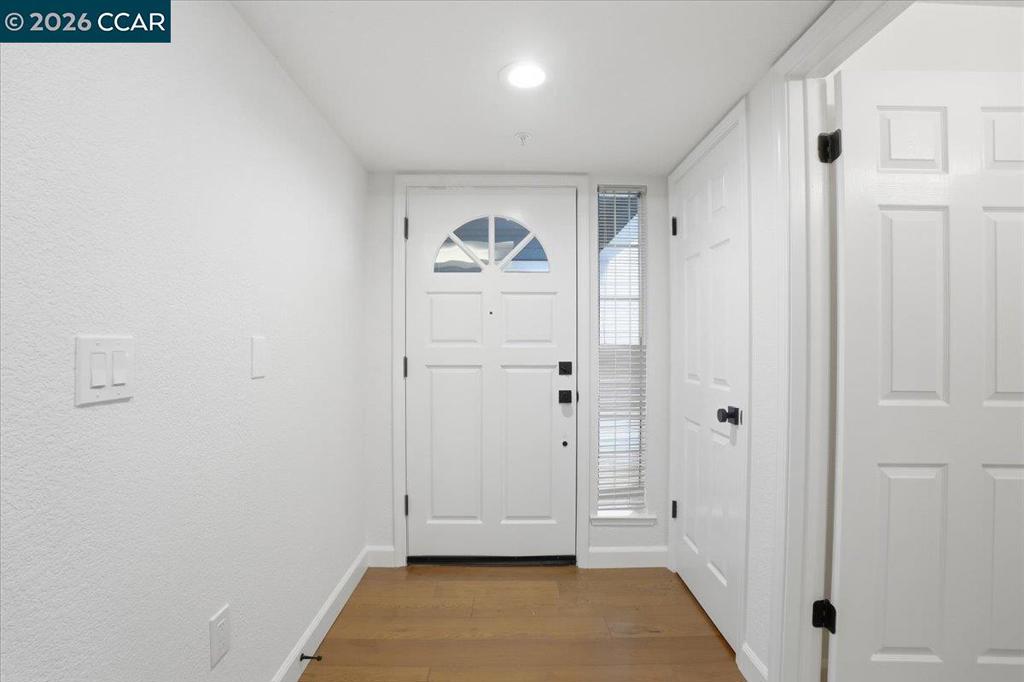 5209 Arden Way Property Photo 14