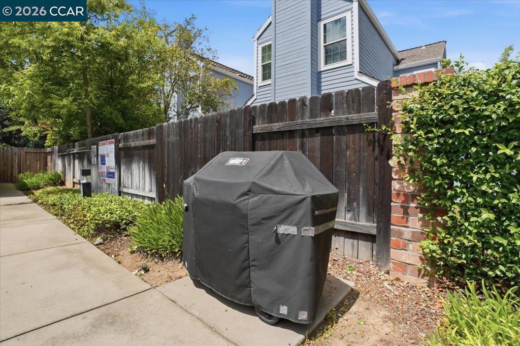 5209 Arden Way Property Photo 48