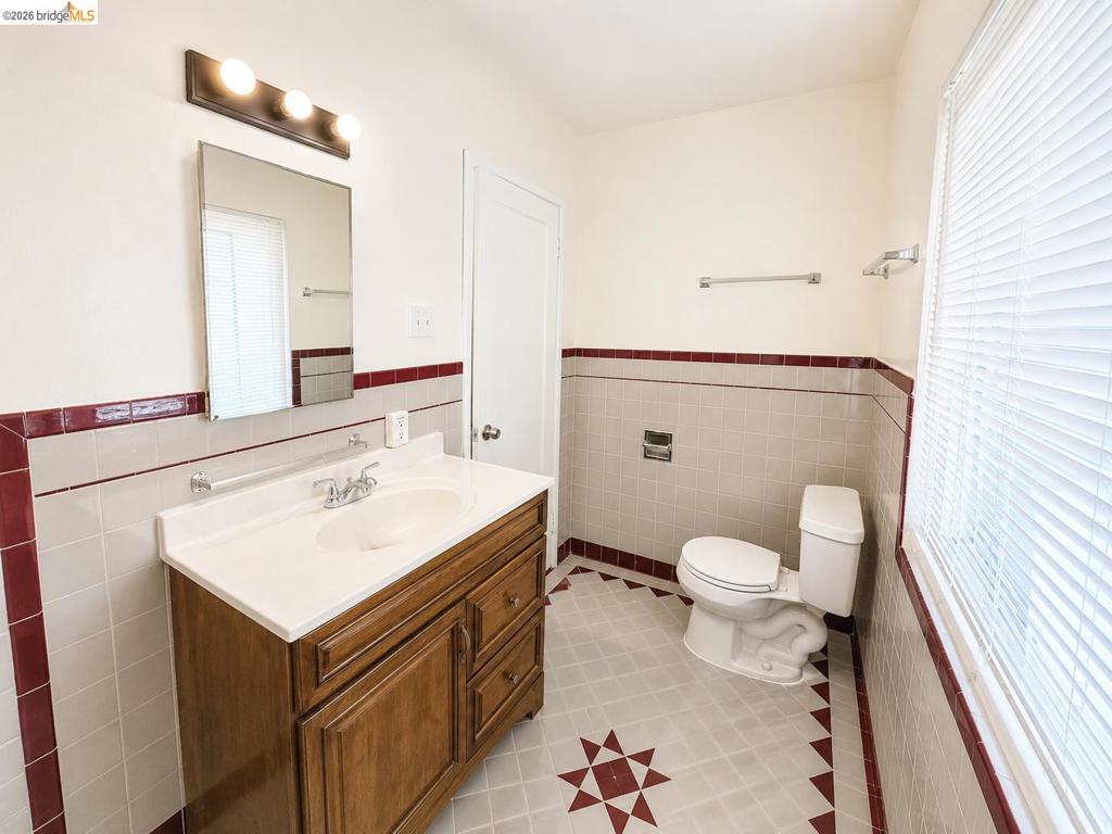 1313 Curtis St Property Photo 19