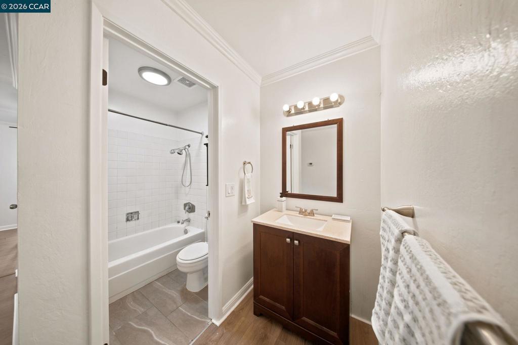 1005 Mohr Ln 4 Property Photo 21