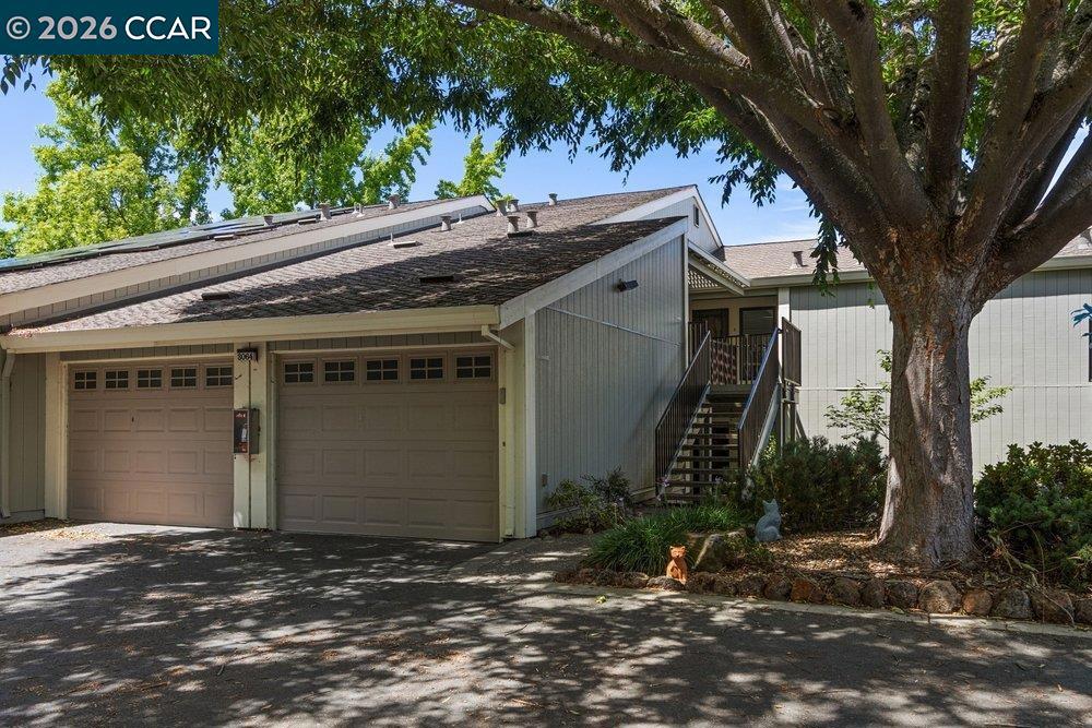 3064 Rossmoor Parkway 3 Property Photo 1
