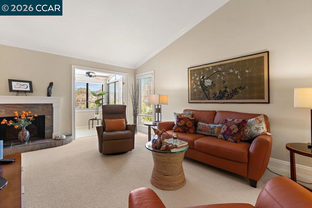 3064 Rossmoor Parkway 3 Property Photo 6