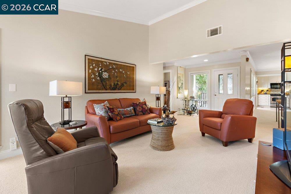 3064 Rossmoor Parkway 3 Property Photo 8