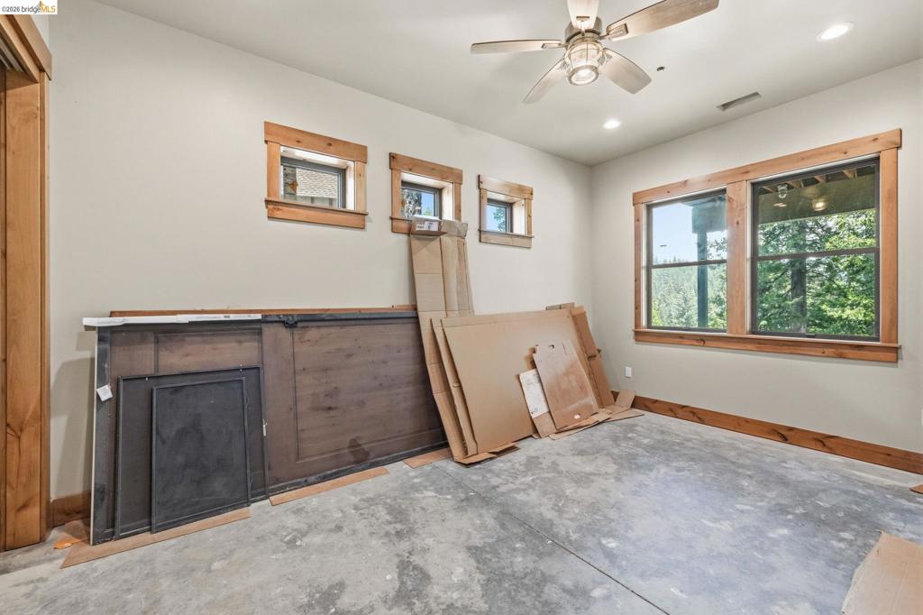 29495 Kerns Dr Property Photo 26