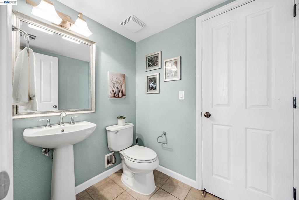 5216 Fioli Loop Property Photo 11