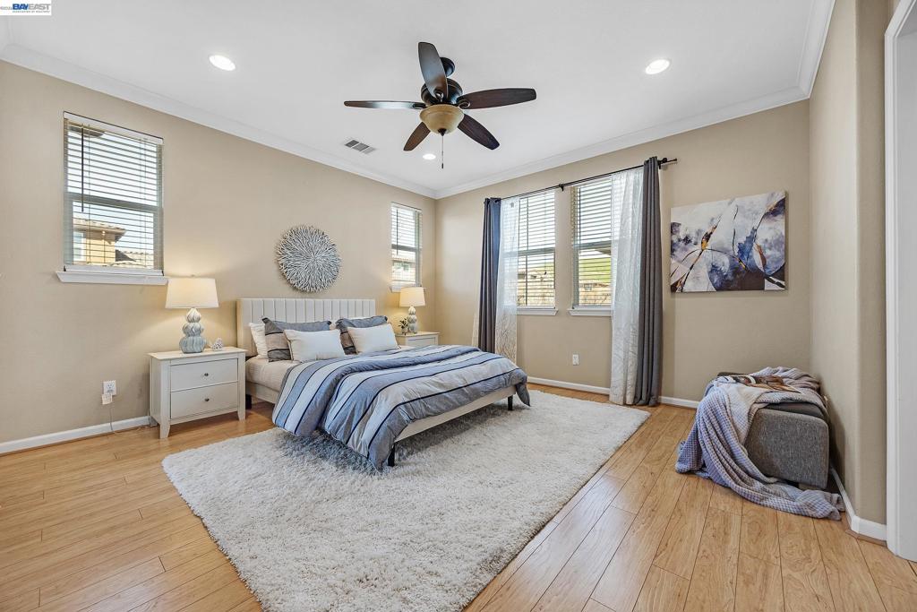 5216 Fioli Loop Property Photo 13