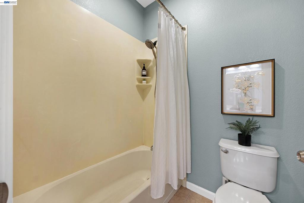 5216 Fioli Loop Property Photo 26