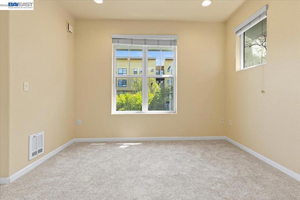 1121 40th Street 4201 Property Photo 9