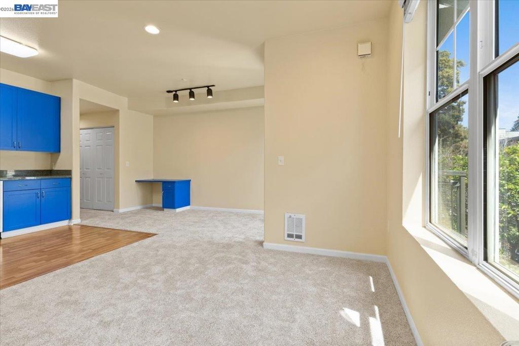1121 40th Street 4201 Property Photo 10