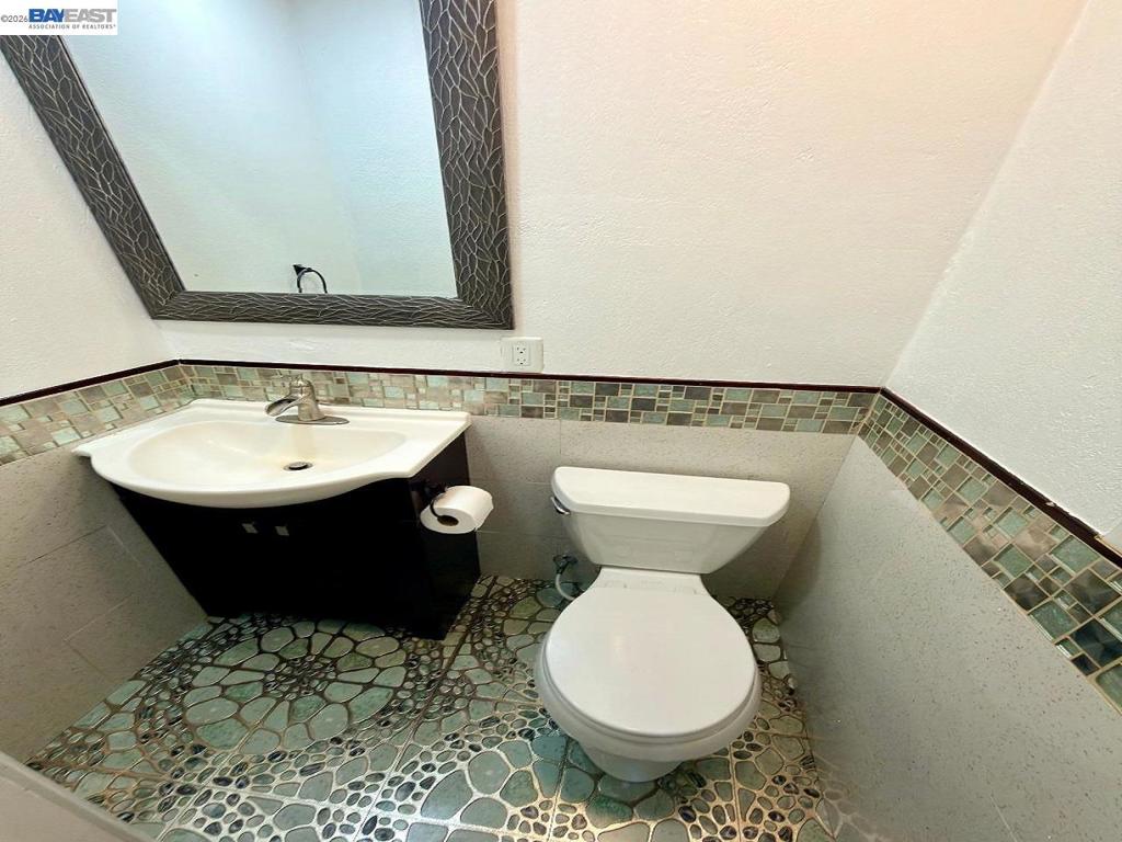4256 Seven Hills Road Property Photo 10