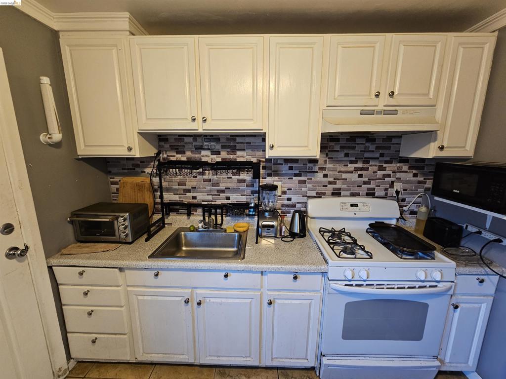 154 West Chanslor Ave Property Photo 4