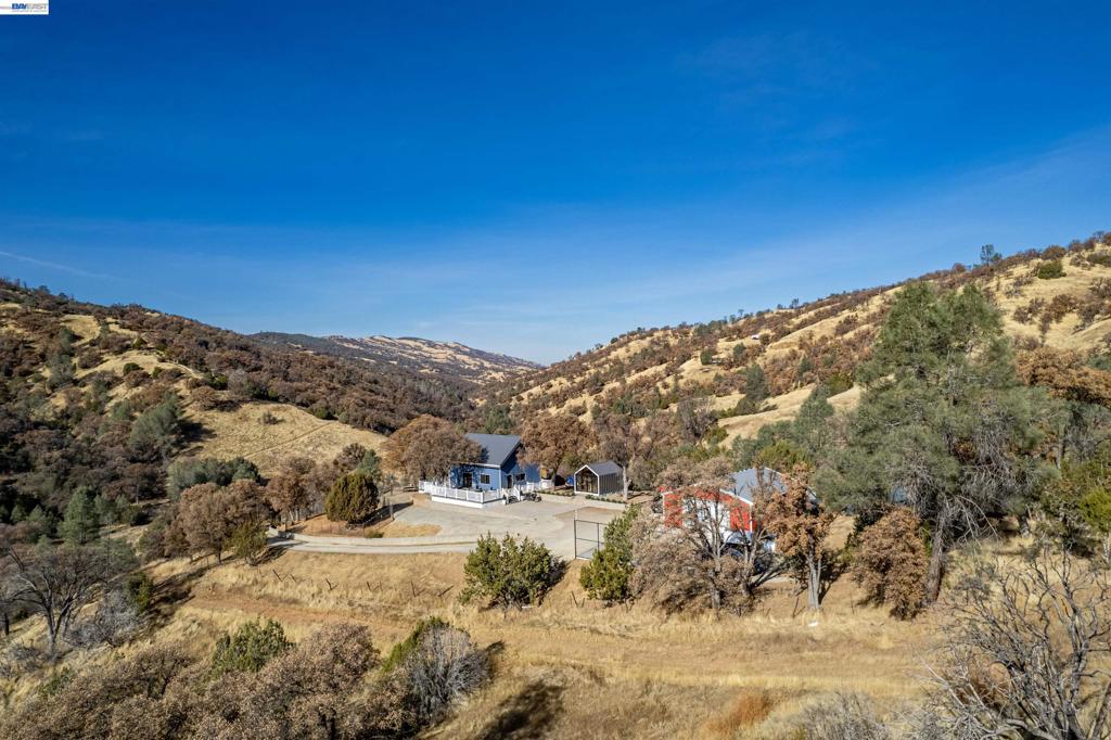 21000 Mines Rd. Property Photo 14