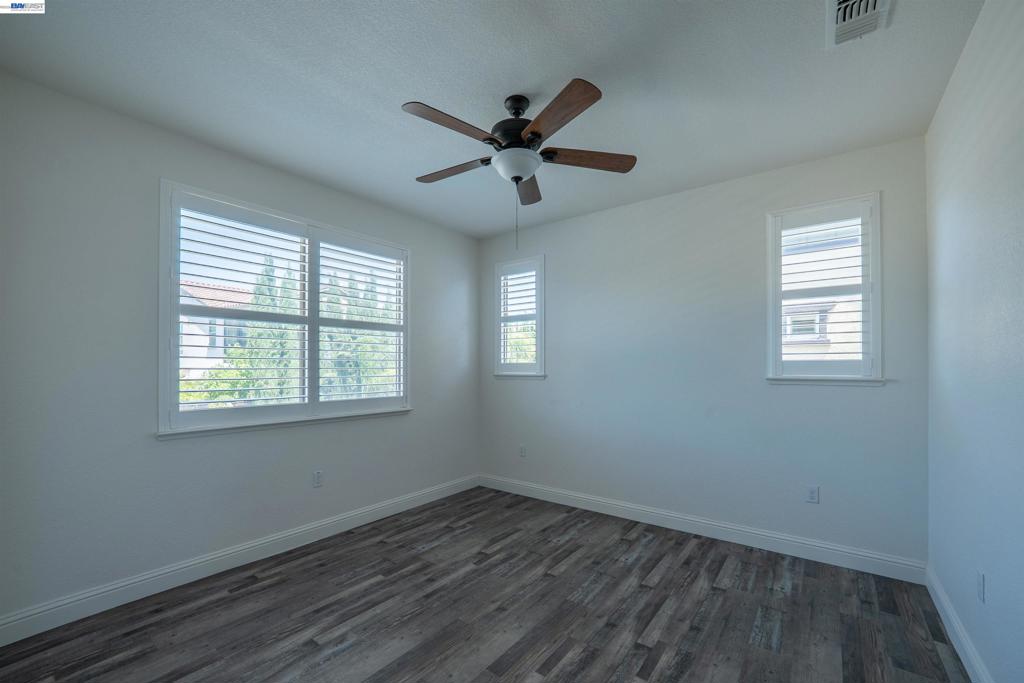 18628 Delta Ct Property Photo 42