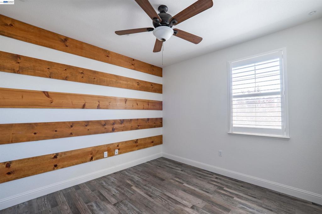 18628 Delta Ct Property Photo 47