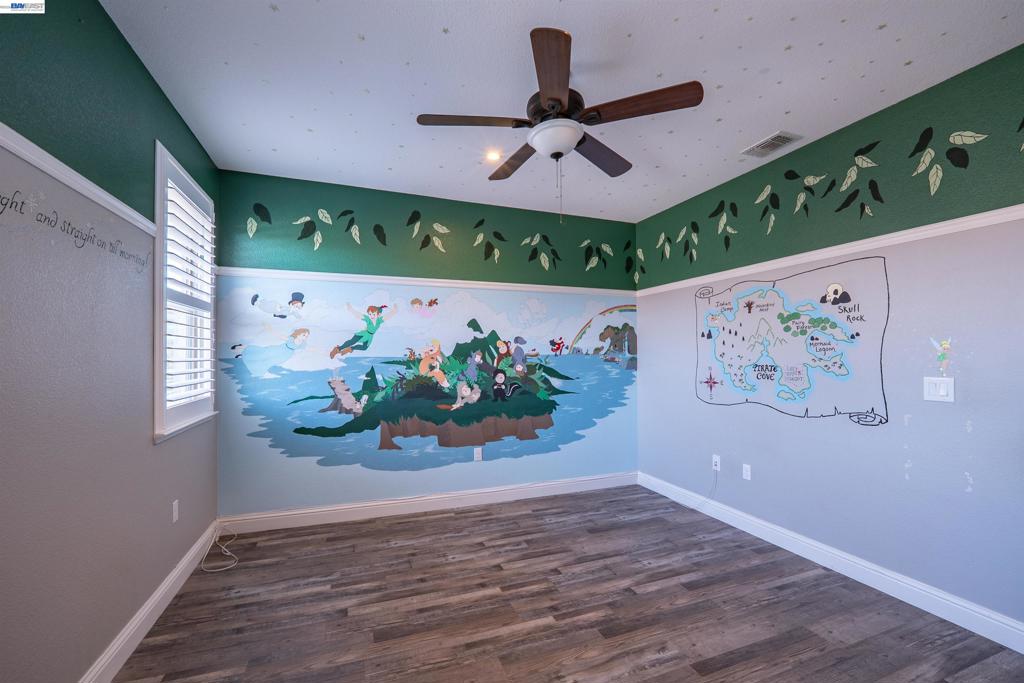 18628 Delta Ct Property Photo 52