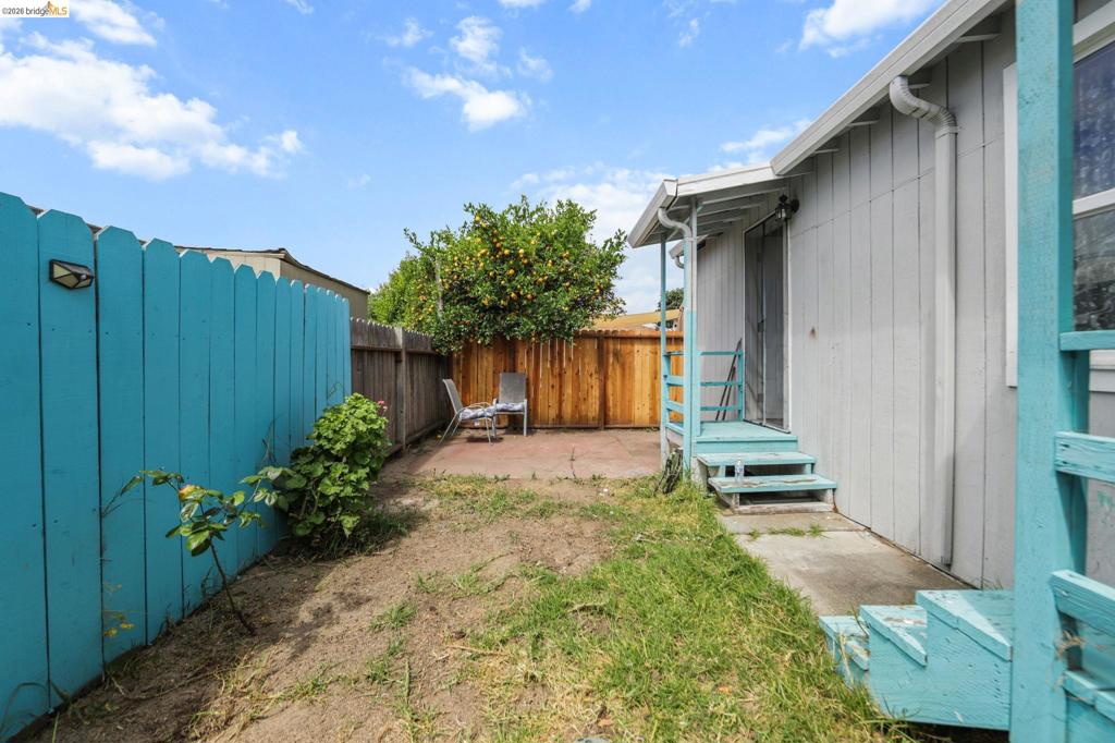 1715 Ohio St Property Photo 16