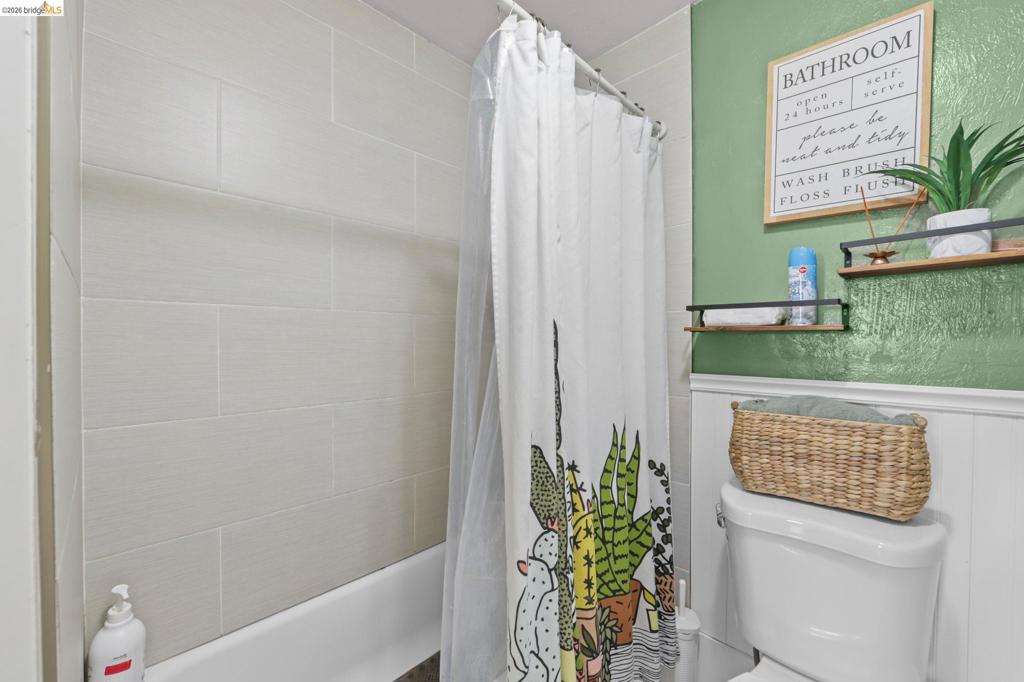 1715 Ohio St Property Photo 27