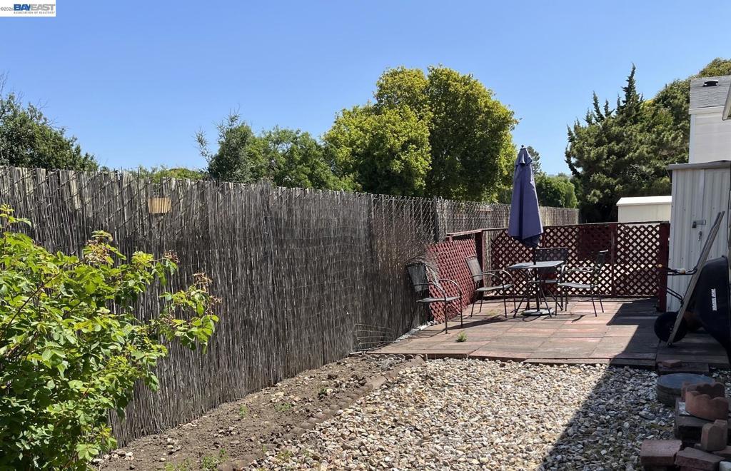 1345 Chelsea Way Property Photo 25