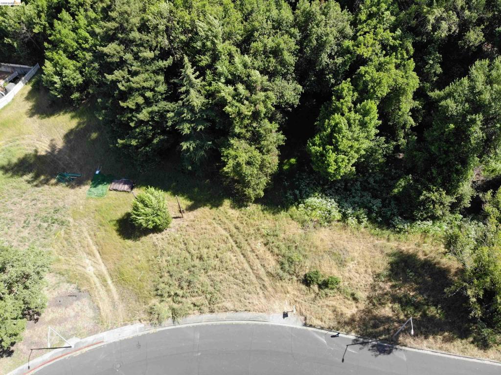 2500 Galbreth Rd Property Photo 1