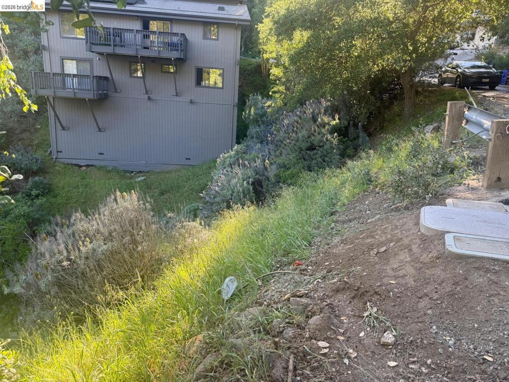 7158 Buckingham Blvd Property Photo 3