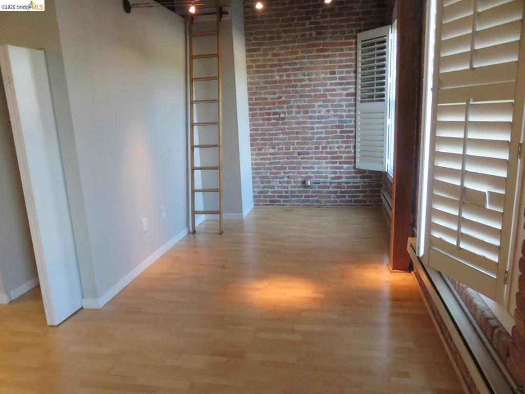 720 York St 212 Property Photo 16