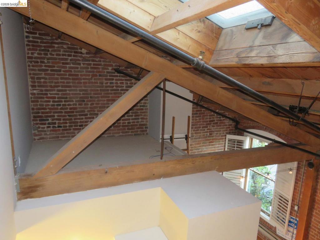 720 York St 212 Property Photo 33