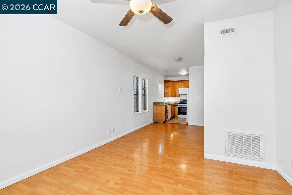 1319 1321 Sacramento Street Property Photo 5