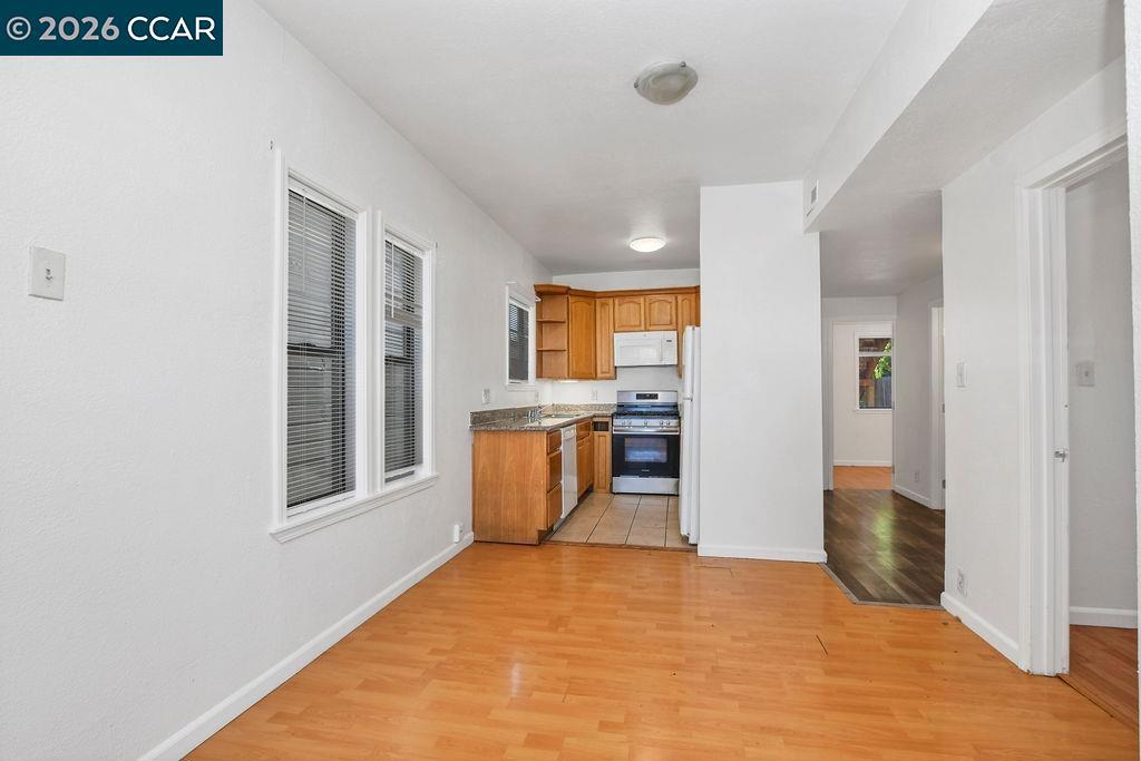 1319 1321 Sacramento Street Property Photo 7