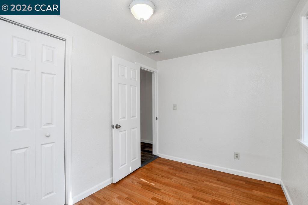 1319 1321 Sacramento Street Property Photo 17