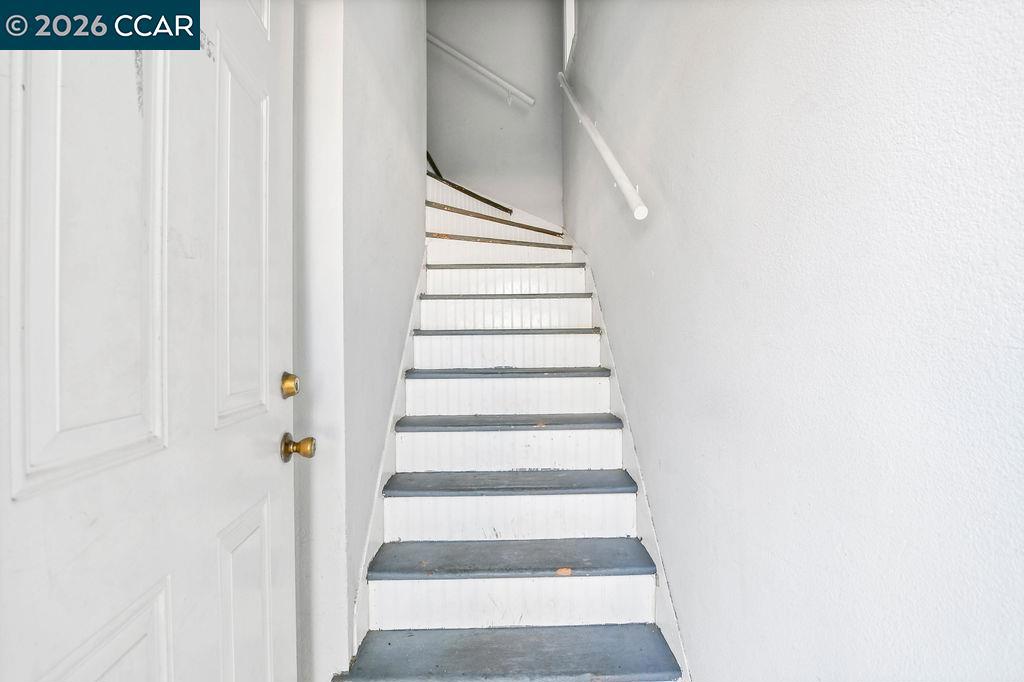 1319 1321 Sacramento Street Property Photo 19