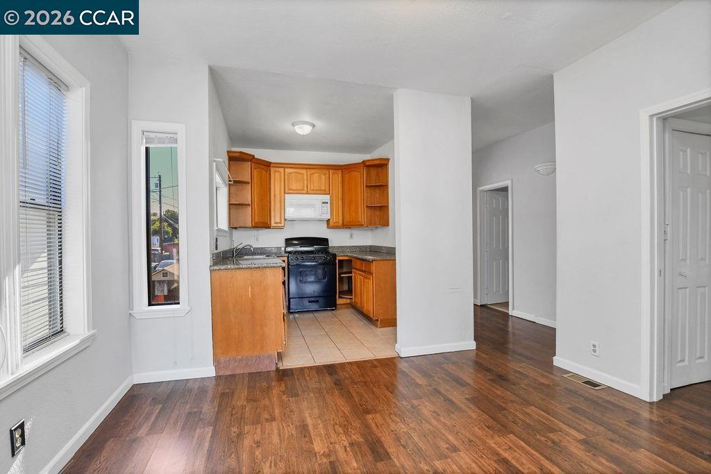 1319 1321 Sacramento Street Property Photo 22