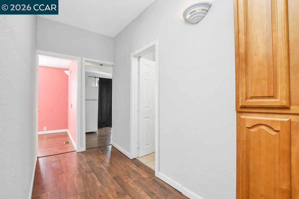 1319 1321 Sacramento Street Property Photo 28