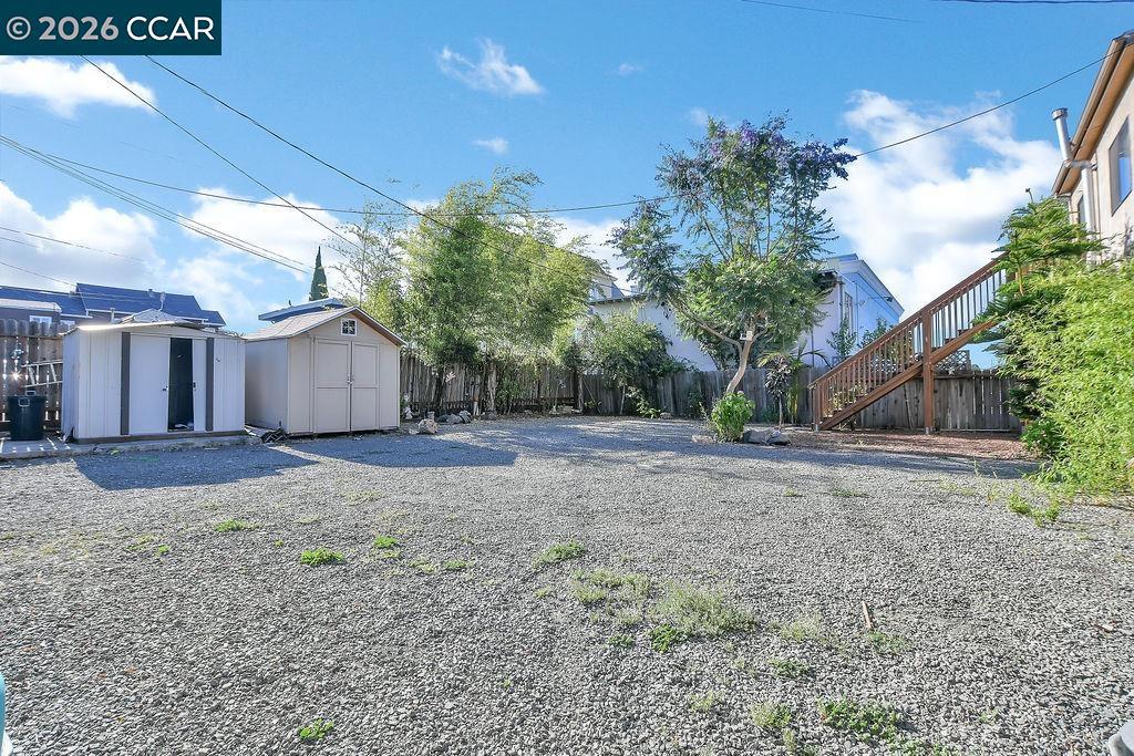 1319 1321 Sacramento Street Property Photo 37