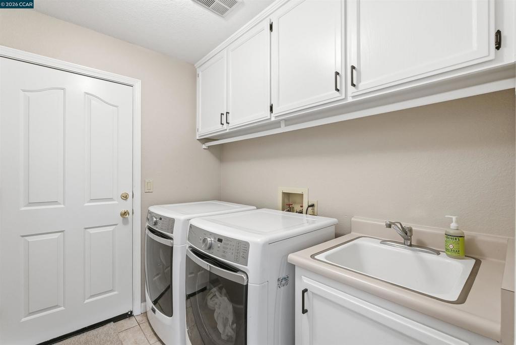 130 Summerfield St Property Photo 30