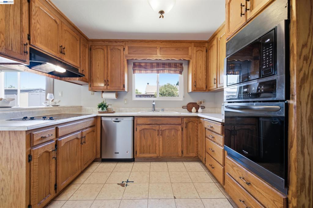 3980 Purdue Way Property Photo 8
