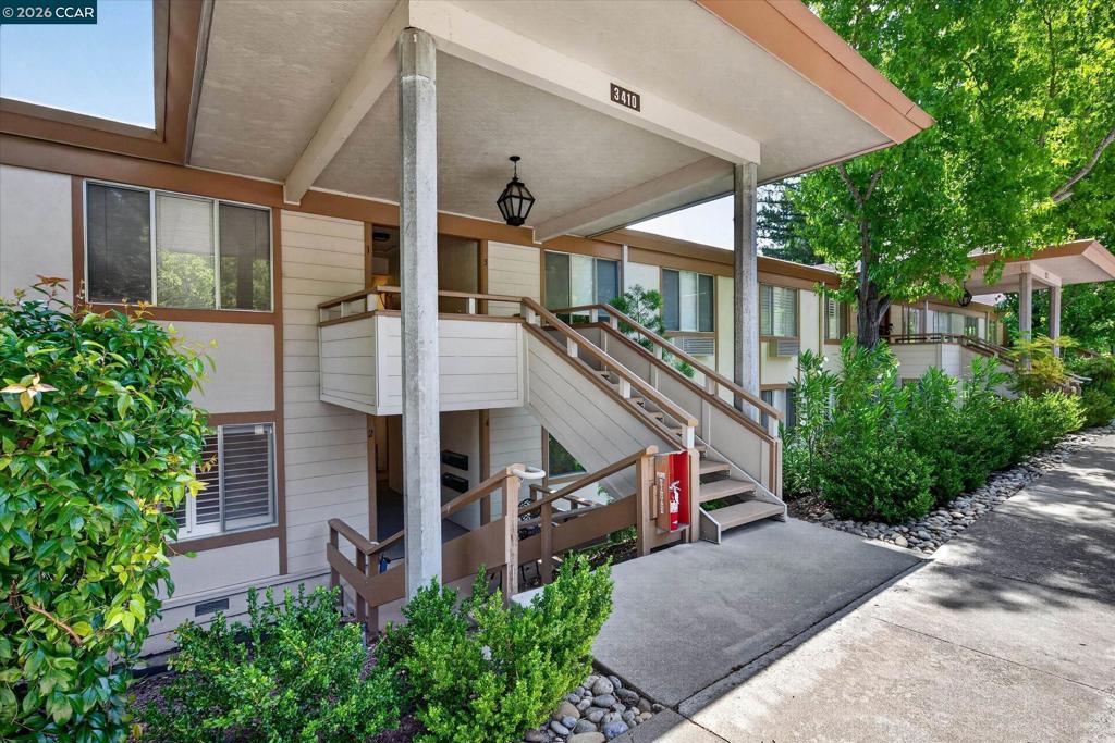 3410 Tice Creek Dr 2 Property Photo 4