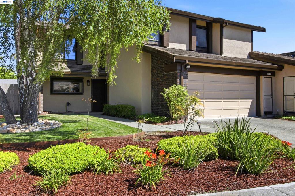 6010 Peppertree Ct Property Photo 4