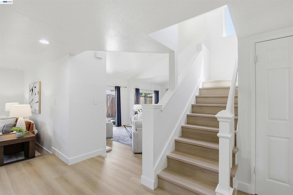 6010 Peppertree Ct Property Photo 16