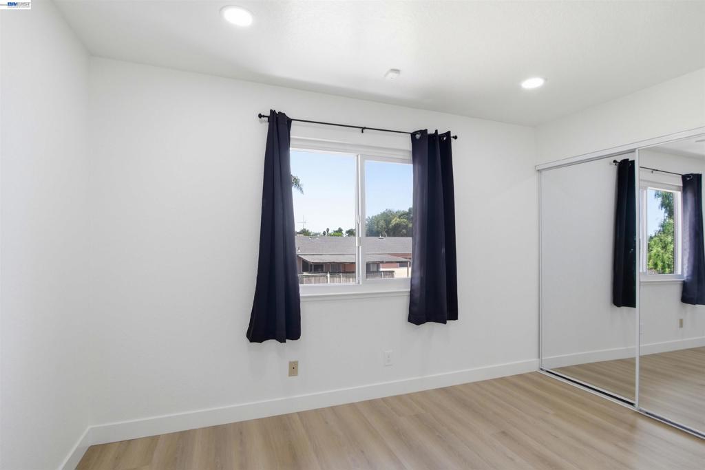 6010 Peppertree Ct Property Photo 24