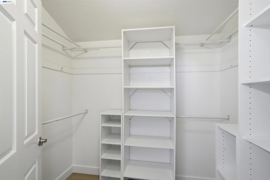 6010 Peppertree Ct Property Photo 26