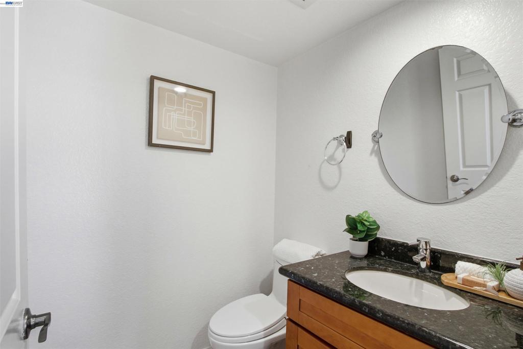 6010 Peppertree Ct Property Photo 29