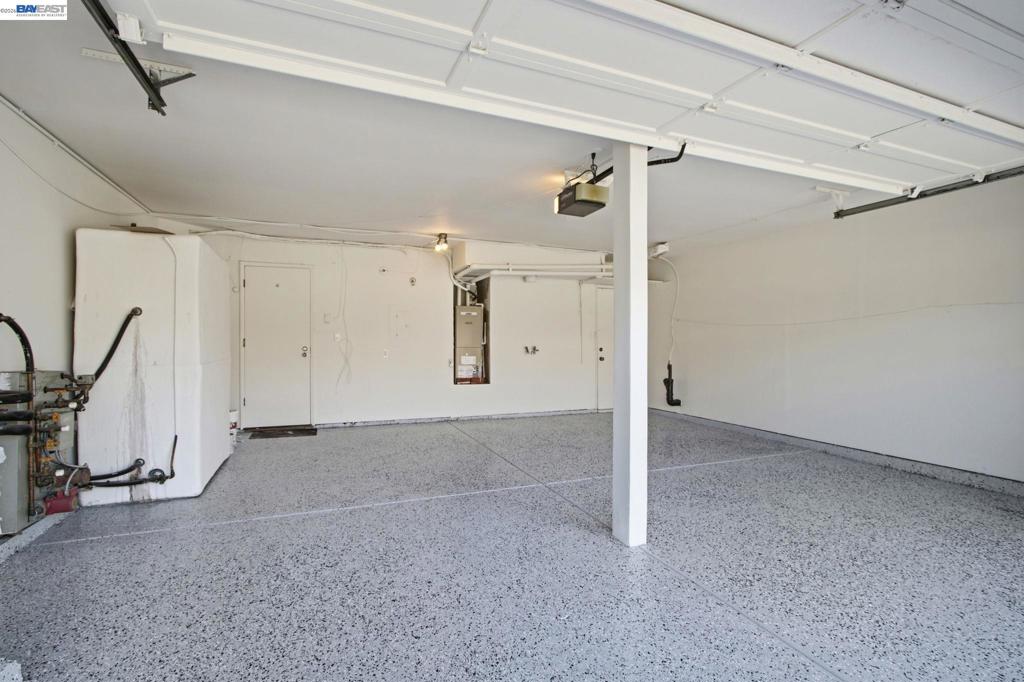 6010 Peppertree Ct Property Photo 34