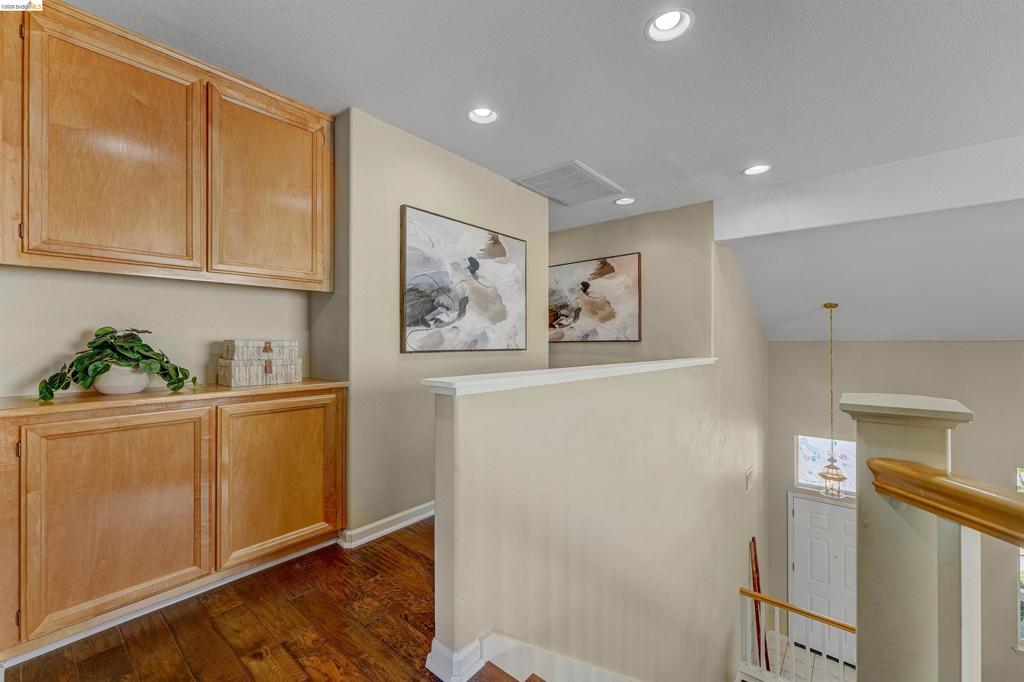 24986 Silverthorne Pl Property Photo 28