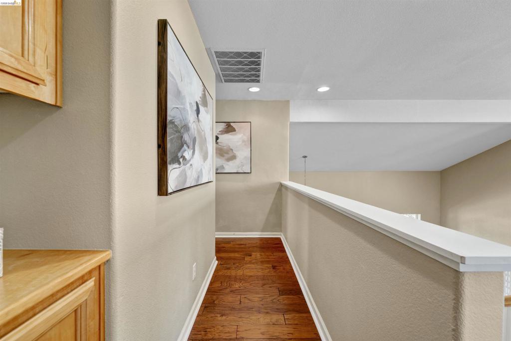 24986 Silverthorne Pl Property Photo 29