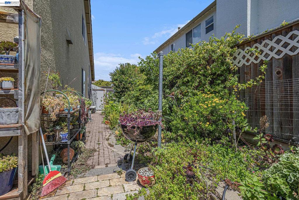 3614 Skypark Pl Property Photo 32