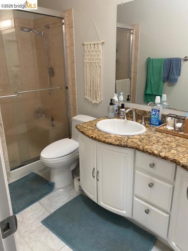 360 N Civic Dr Property Photo 10