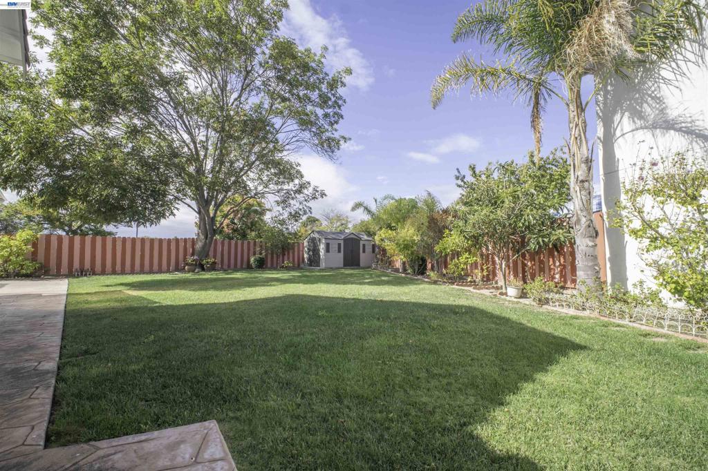 4311 Fellows St Property Photo 20