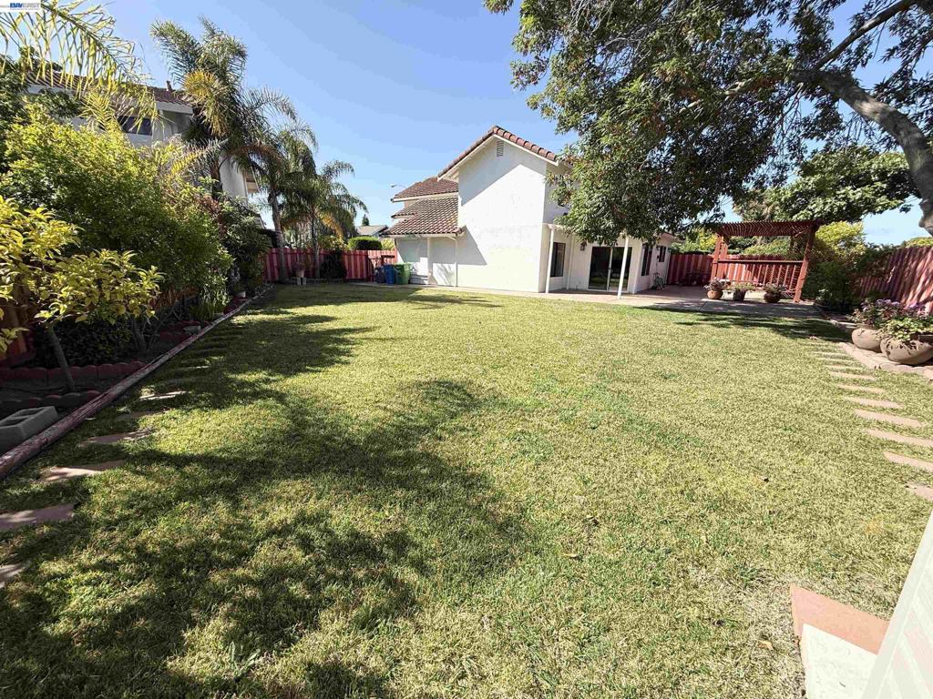 4311 Fellows St Property Photo 32