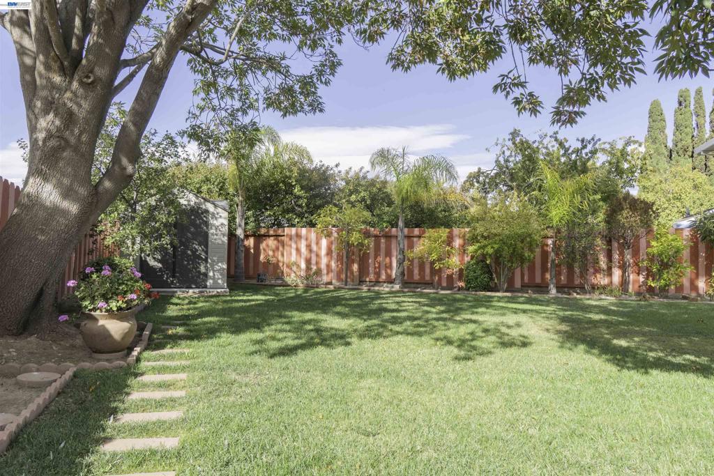 4311 Fellows St Property Photo 43