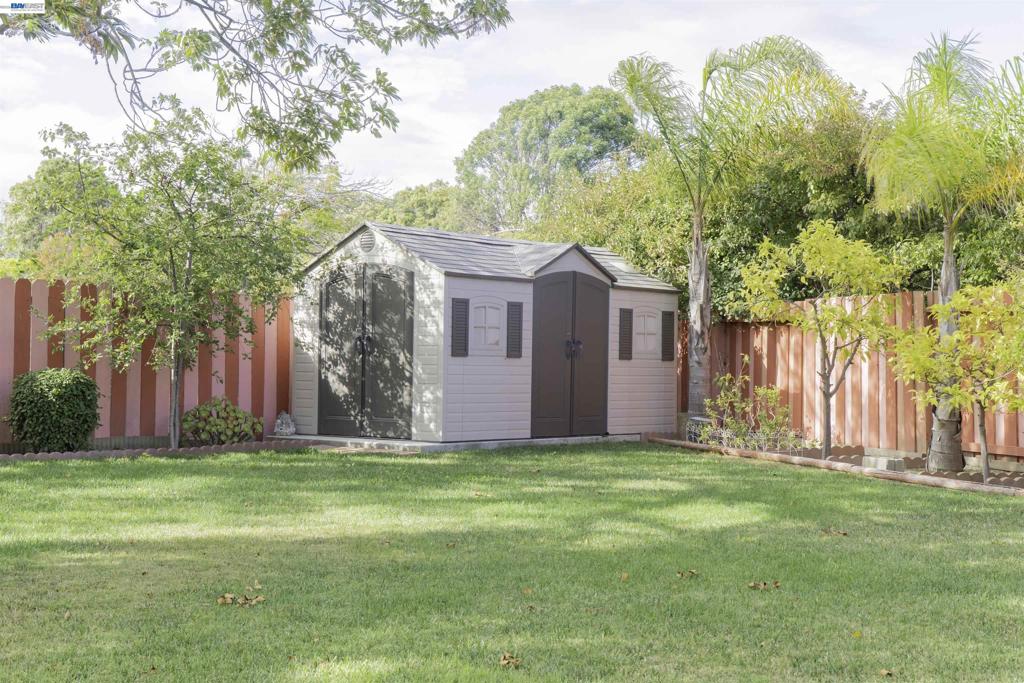 4311 Fellows St Property Photo 44